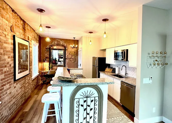 Brownstone Bisbee