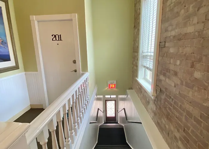 Brownstone Bisbee