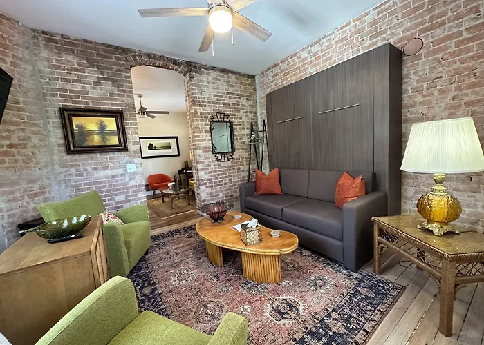 Brownstone Bisbee